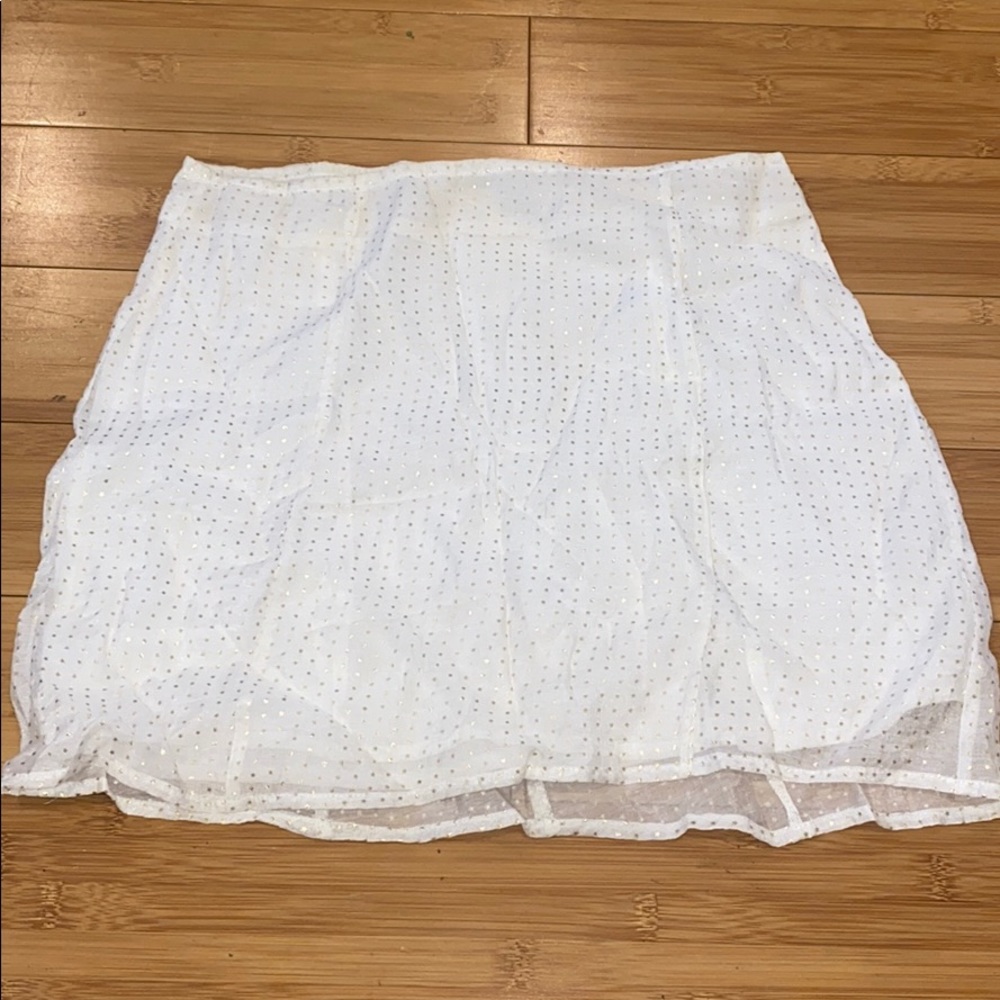 White skirt with mini gold stars✨🤍
